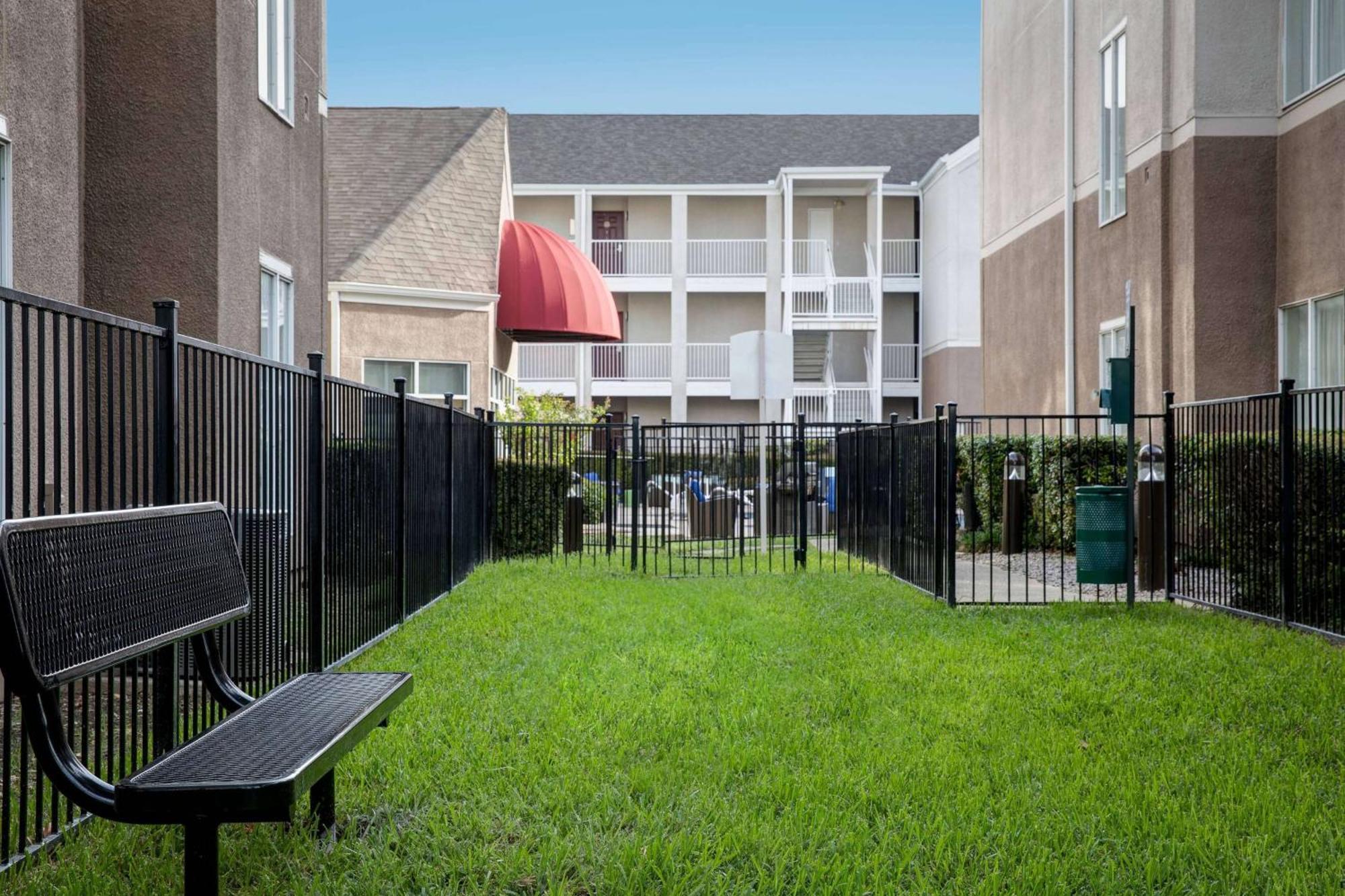 Sonesta ES Suites Dallas Medical Market Center Exterior foto